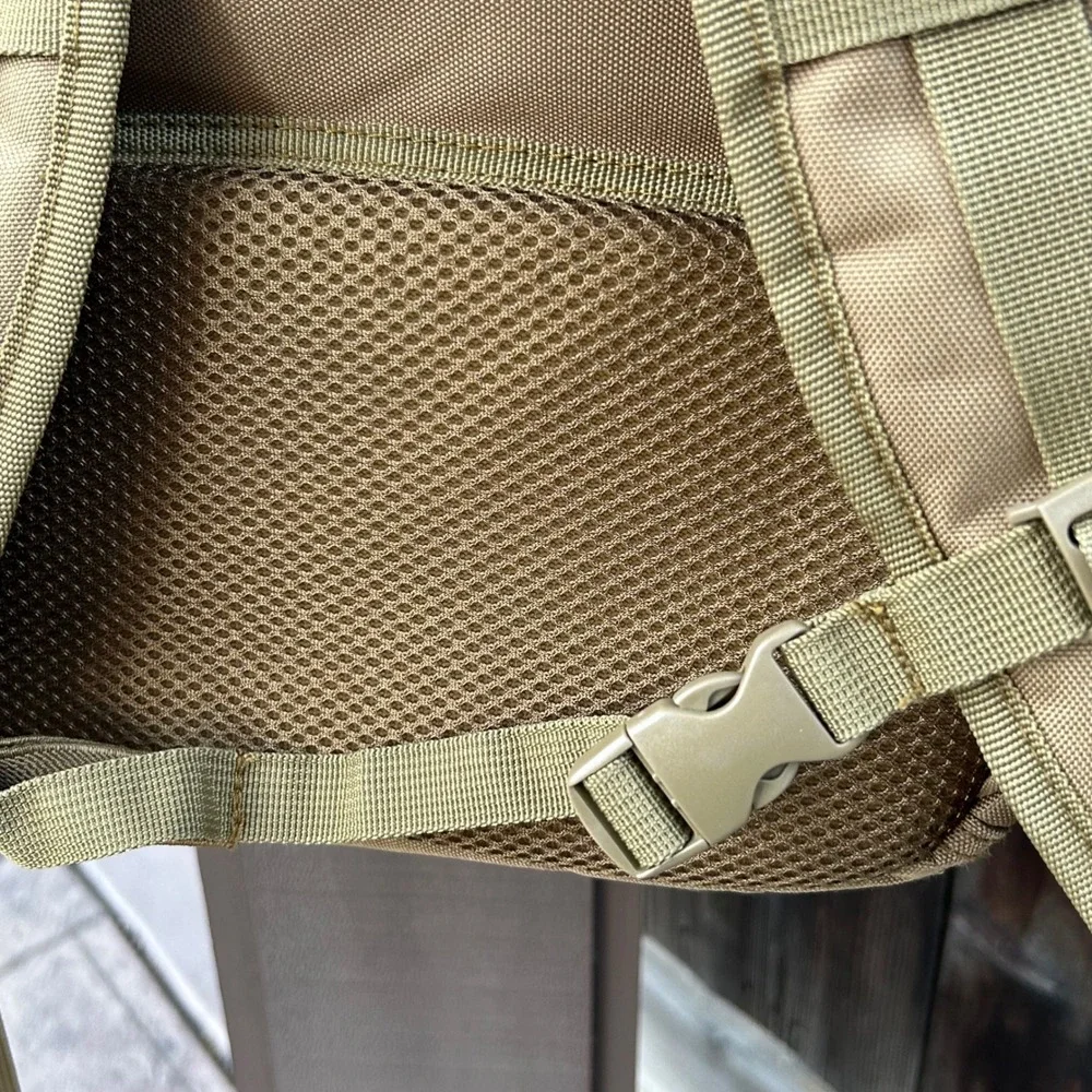 SOG Ninja Tactical Daypack Backpack 24.2L Desert Clay MOLLE YPB001SOG-DCLY